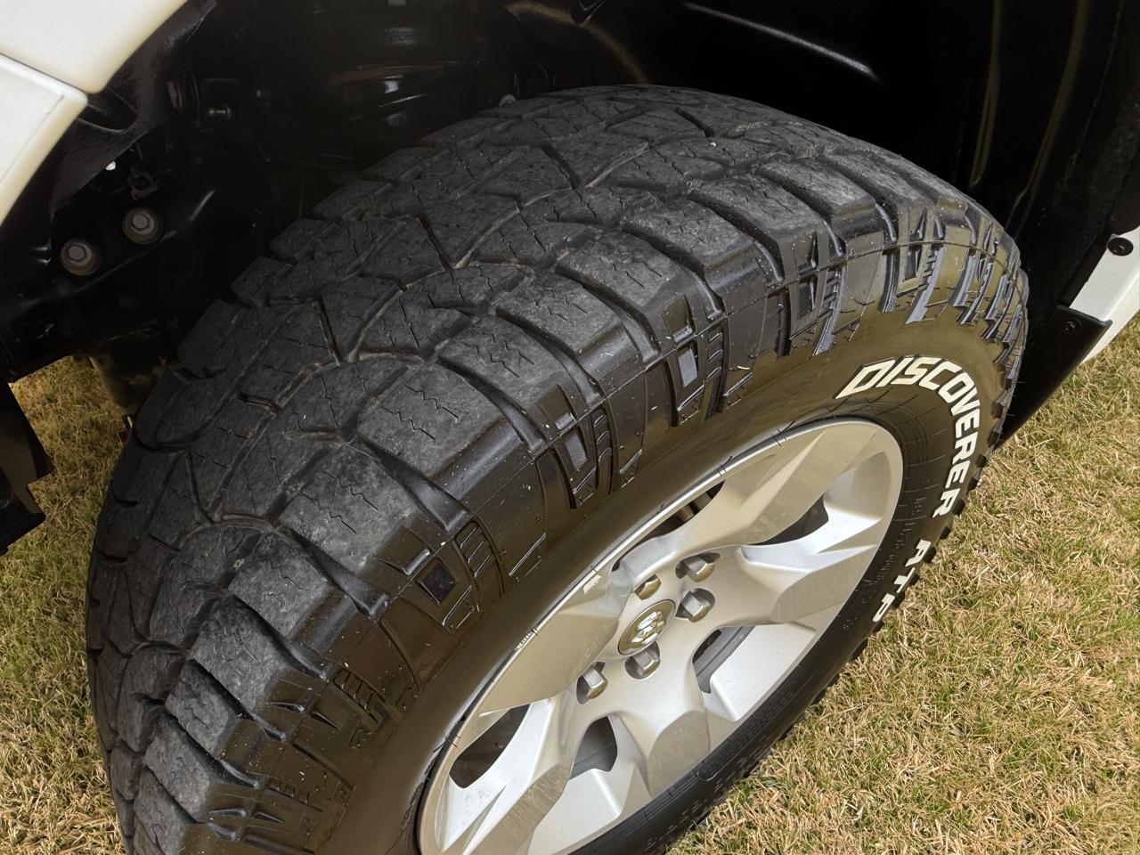 RAM 1500 Lone Star Crew Cab SB 4WD 2023