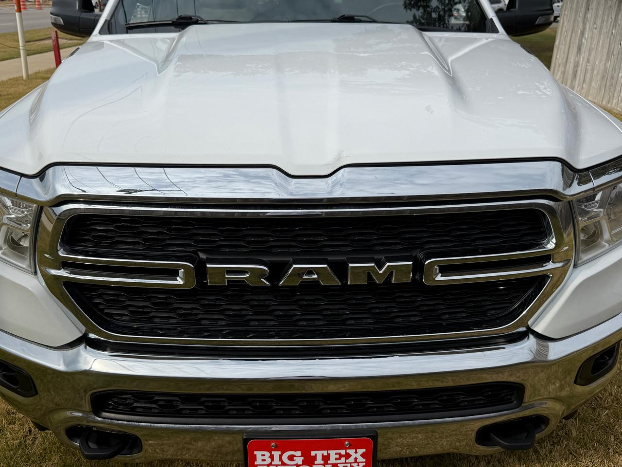 RAM 1500 Lone Star Crew Cab SB 4WD 2023