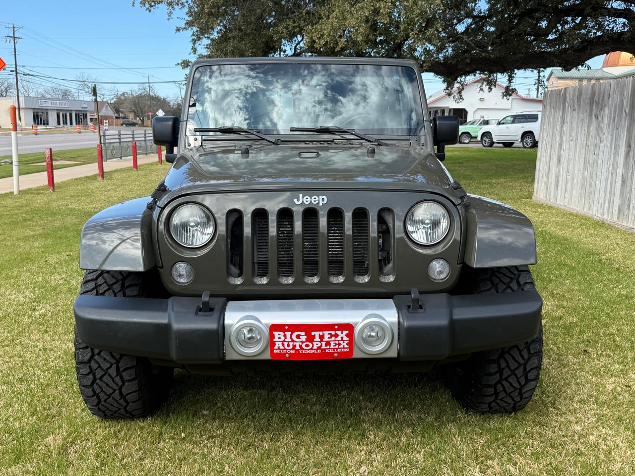 Jeep Wrangler Sahara 4WD 2015