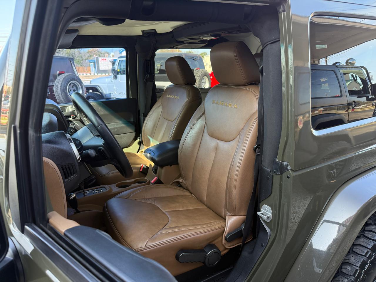 Jeep Wrangler Sahara 4WD 2015