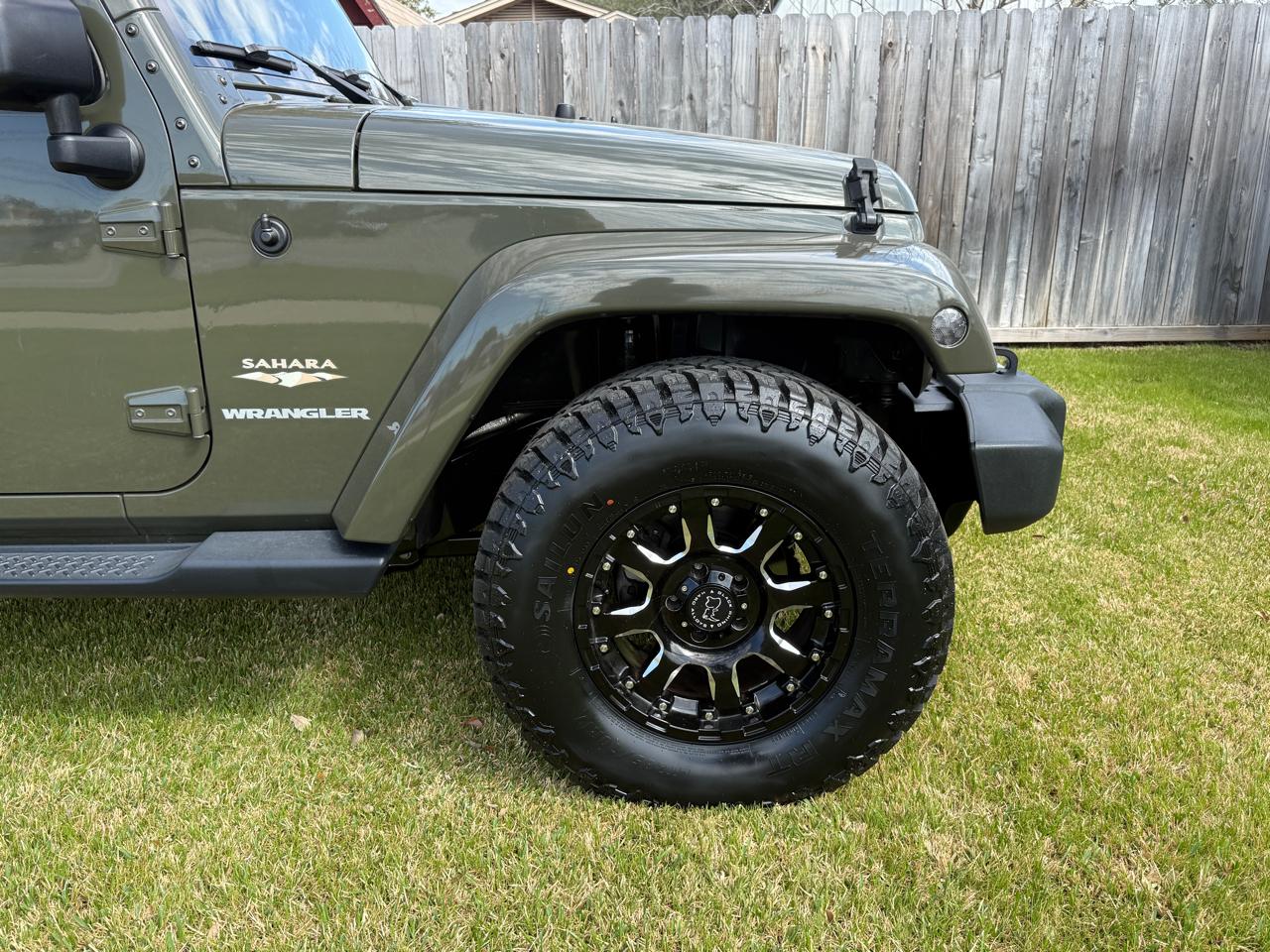 Jeep Wrangler Sahara 4WD 2015