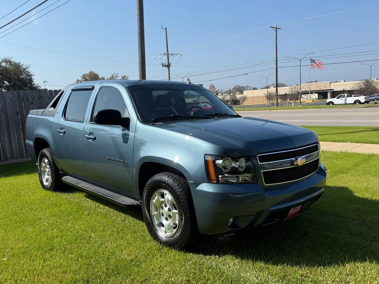 Chevrolet Avalanche LT 2WD 2010