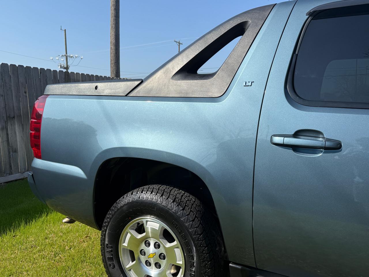 Chevrolet Avalanche LT 2WD 2010