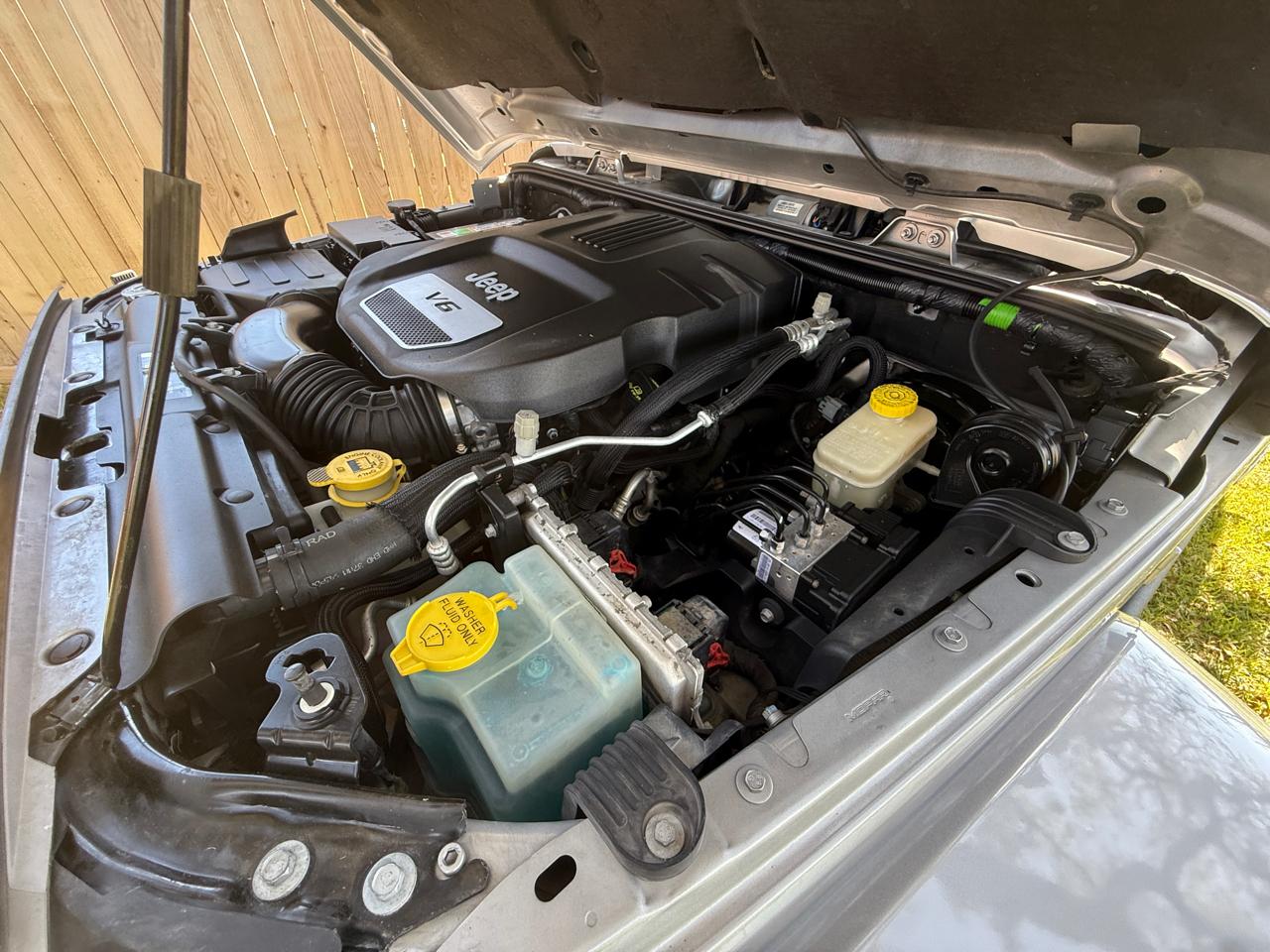 Jeep Wrangler Unlimited Sahara 4WD 2016