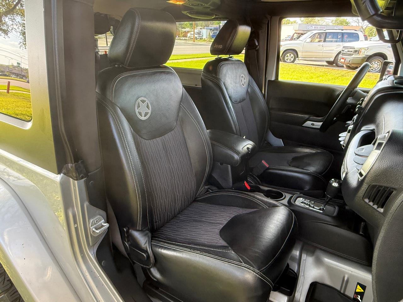 Jeep Wrangler 4WD 2dr Freedom Edition *Ltd Avail* 2014