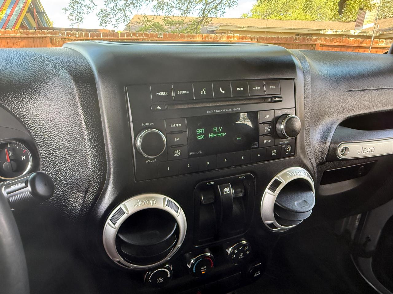 Jeep Wrangler 4WD 2dr Freedom Edition *Ltd Avail* 2014