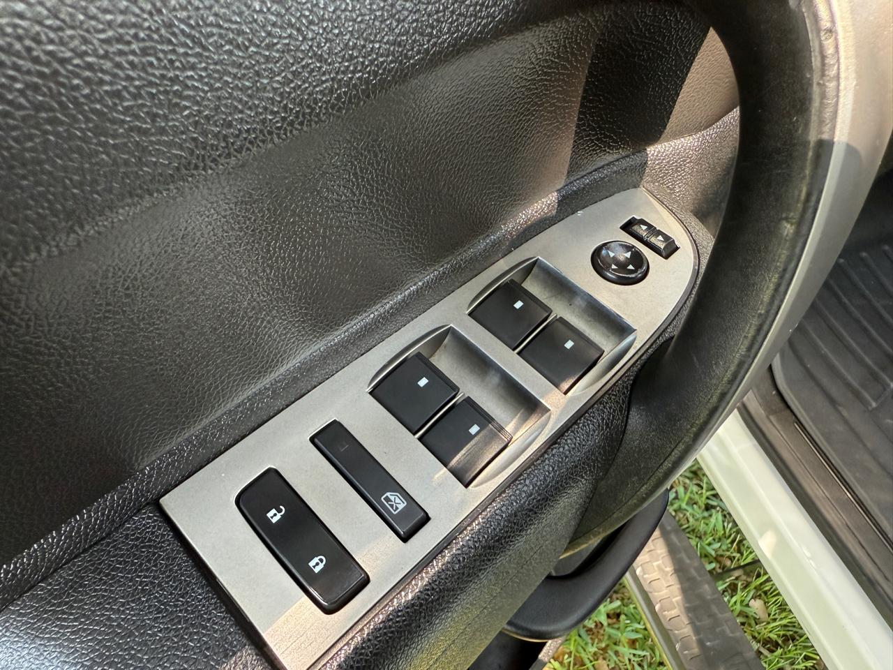 Chevrolet Silverado 1500 LT Crew Cab 4WD 2012