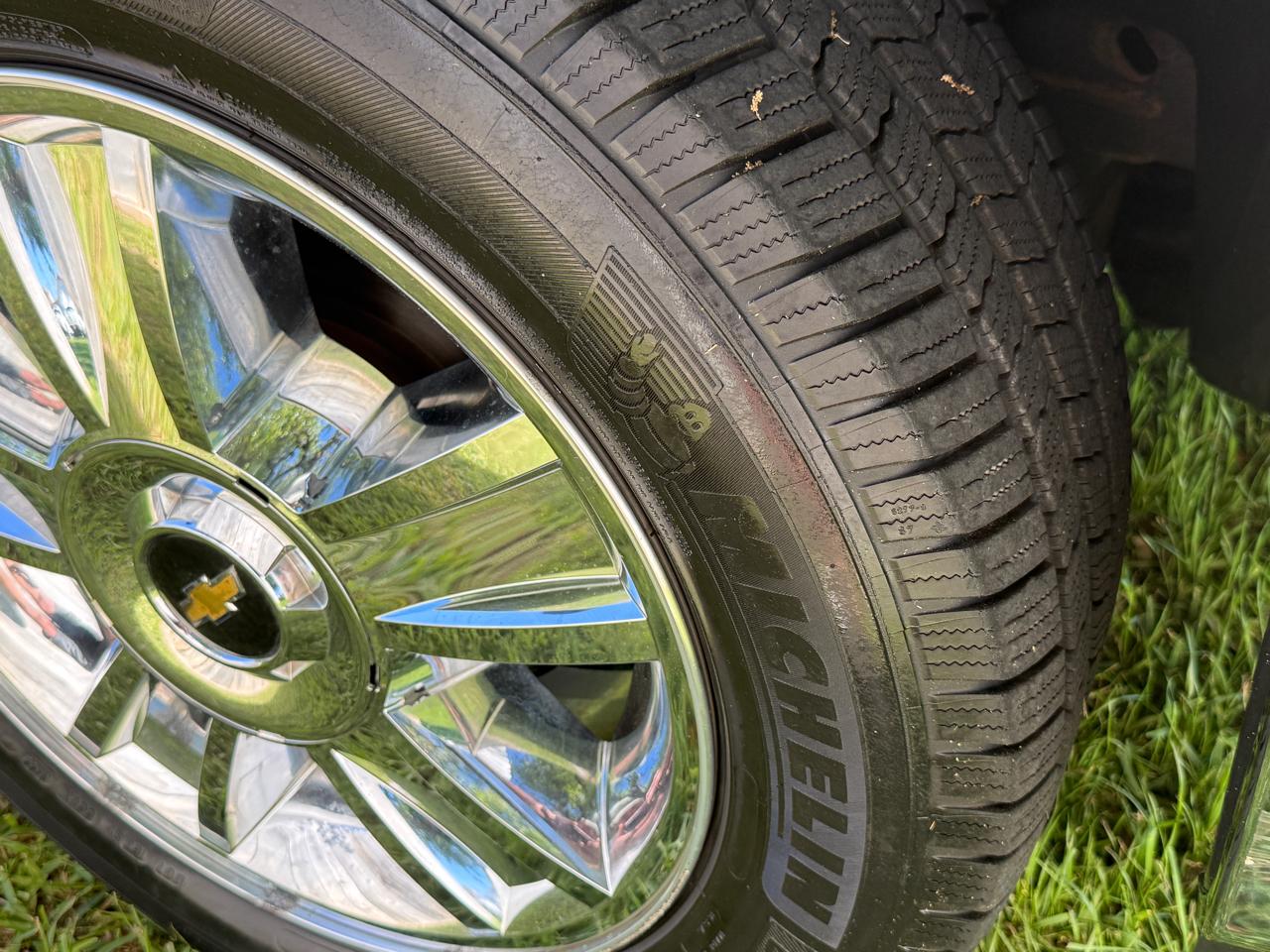 Chevrolet Silverado 1500 LT Crew Cab 4WD 2012