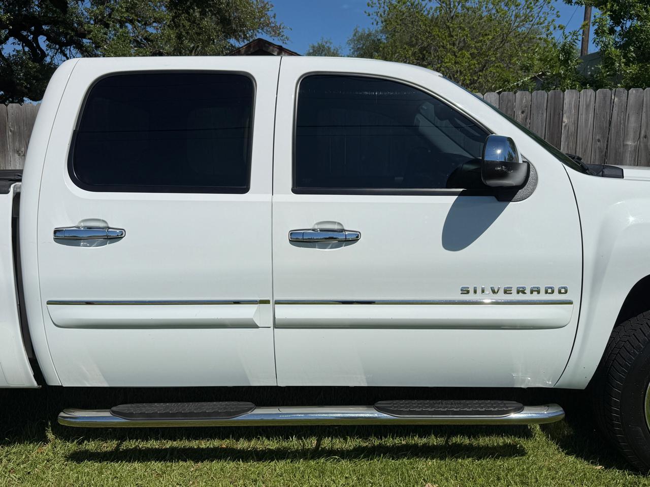 Chevrolet Silverado 1500 LT Crew Cab 4WD 2012