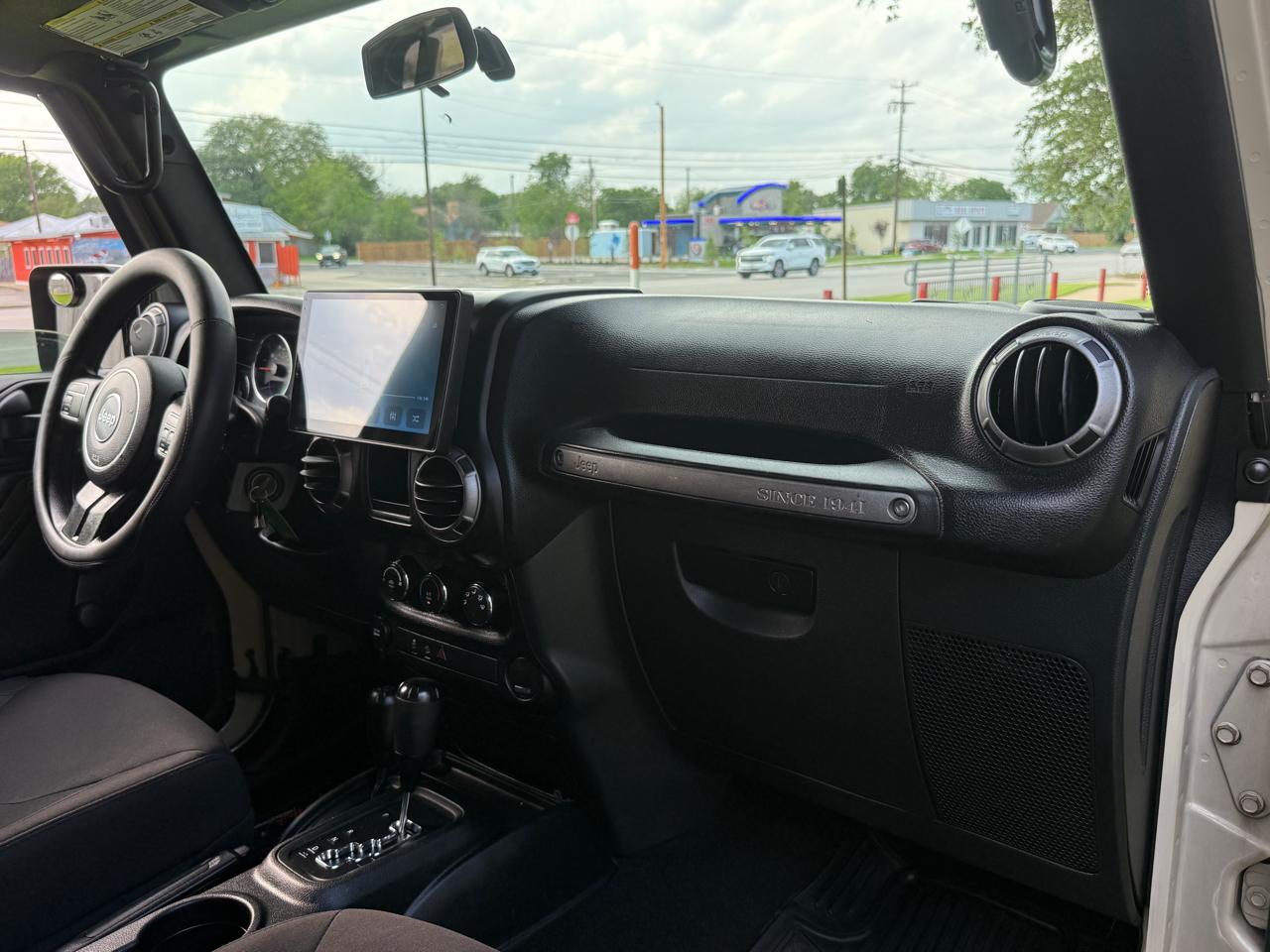 Jeep Wrangler Unlimited Sport 4WD 2017