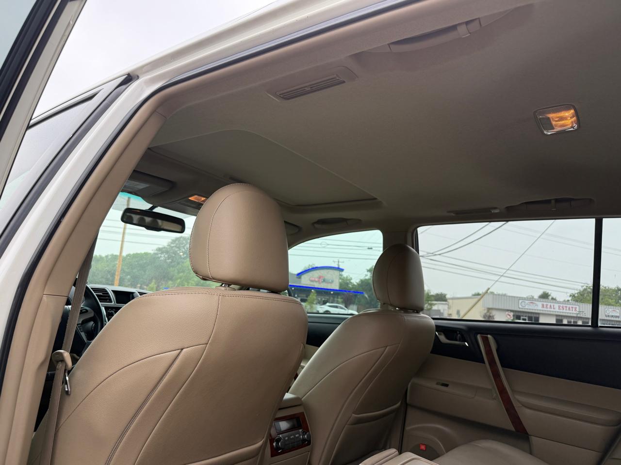 Toyota Highlander Limited 2WD 2013