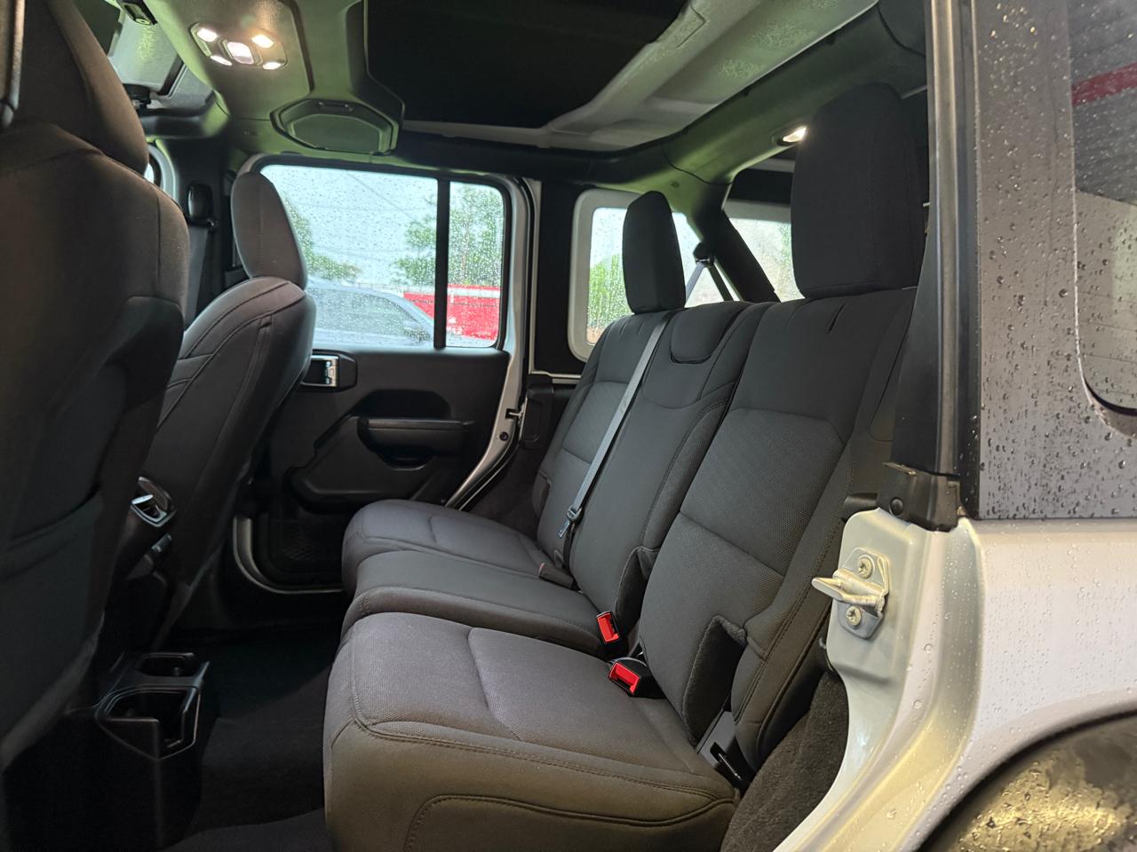 Jeep Wrangler Unlimited Sport Altitude 2023