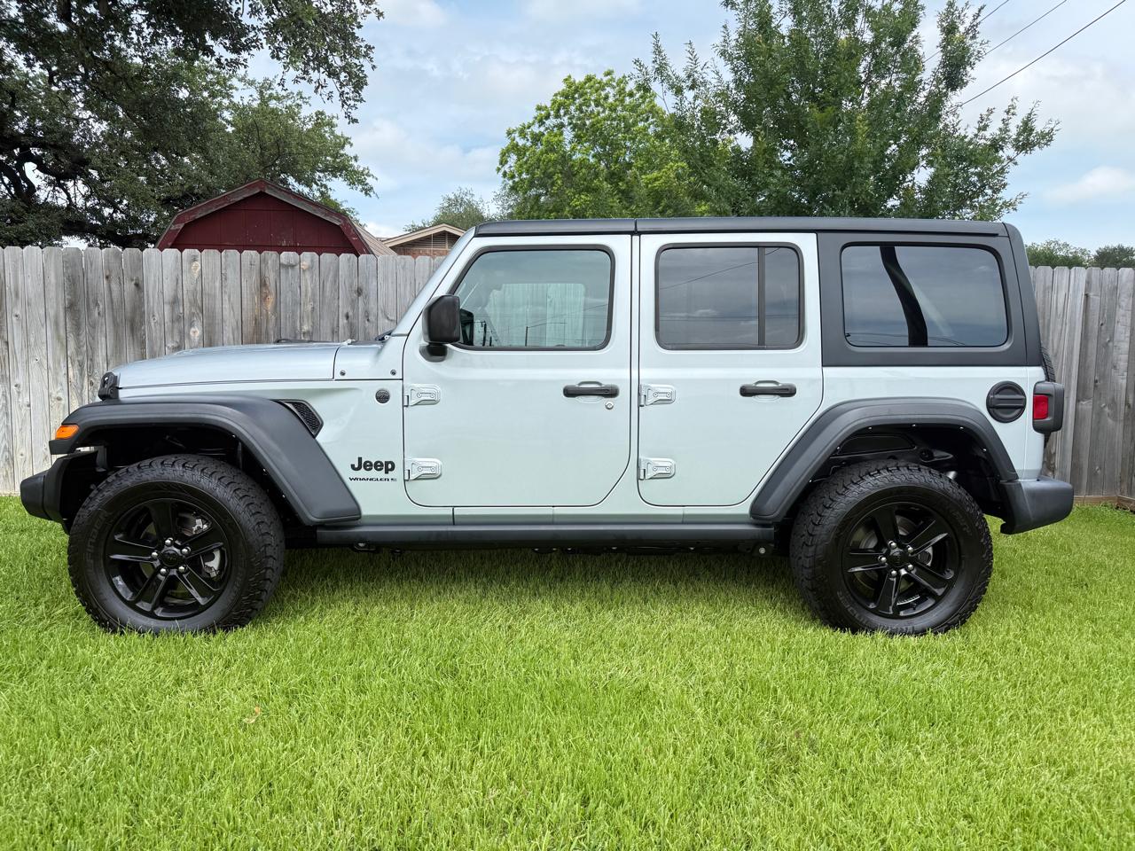 Jeep Wrangler Unlimited Sport Altitude 2023