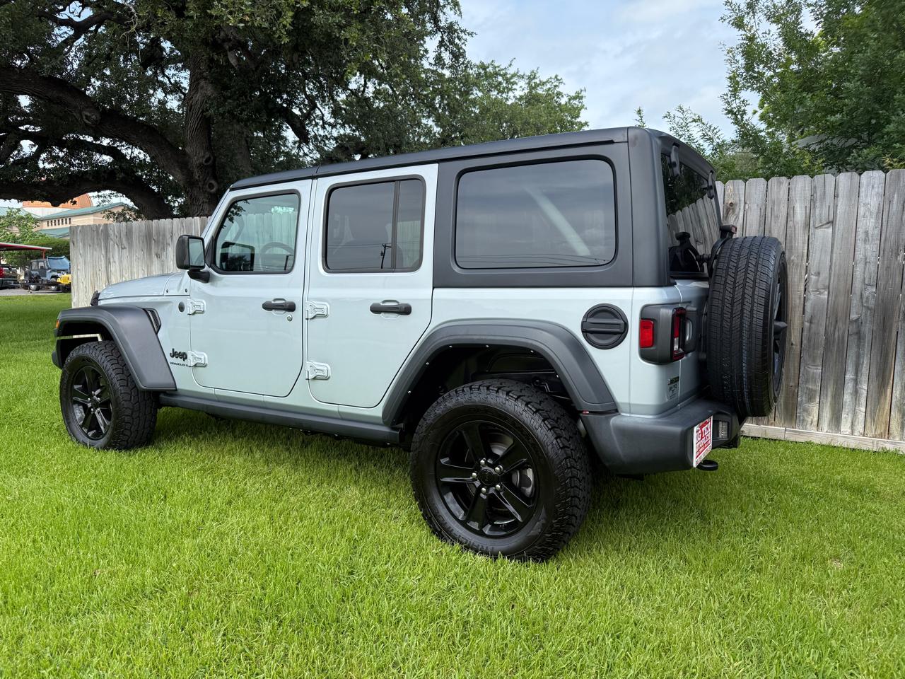 Jeep Wrangler Unlimited Sport Altitude 2023