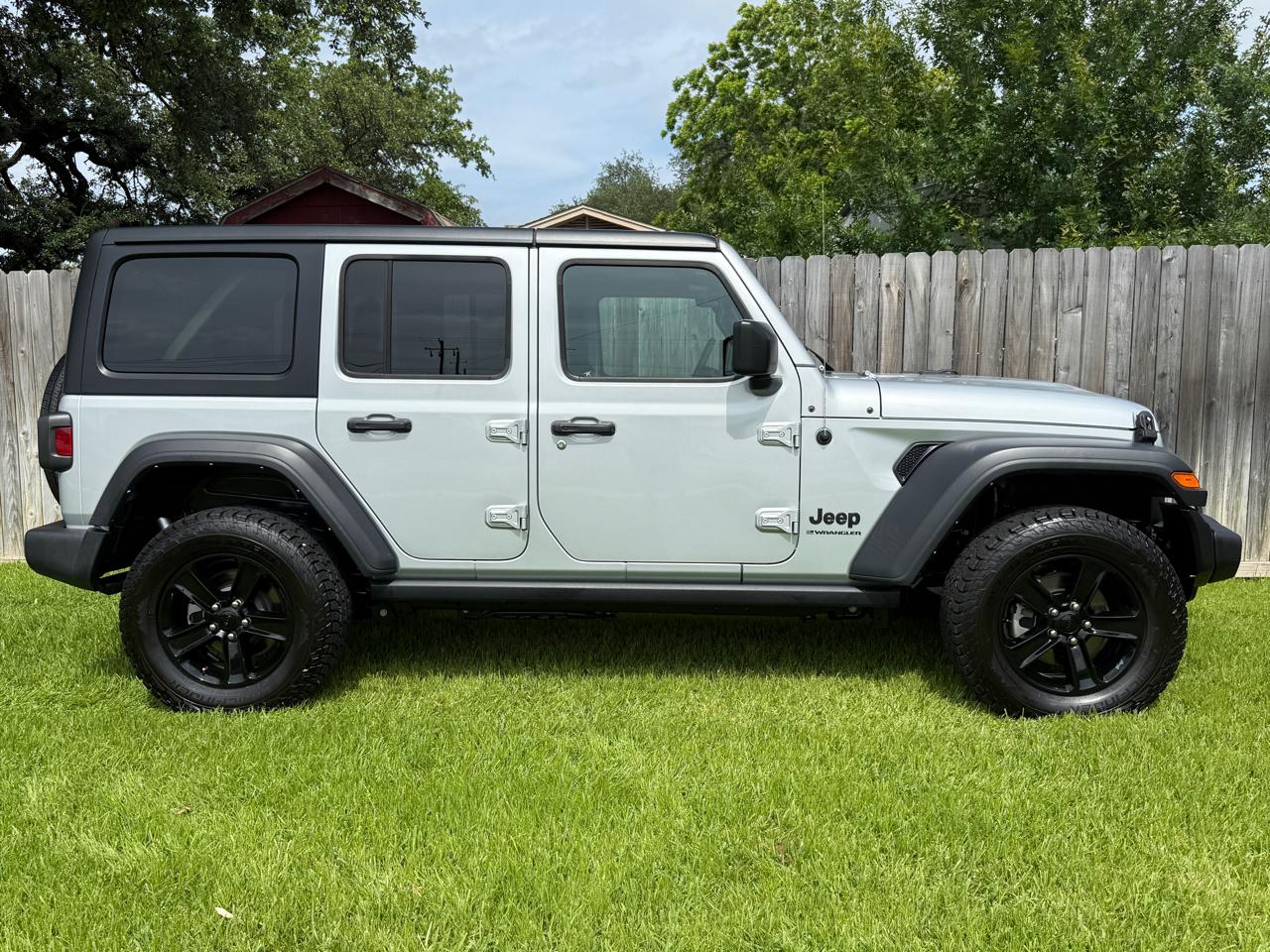 Jeep Wrangler Unlimited Sport Altitude 2023
