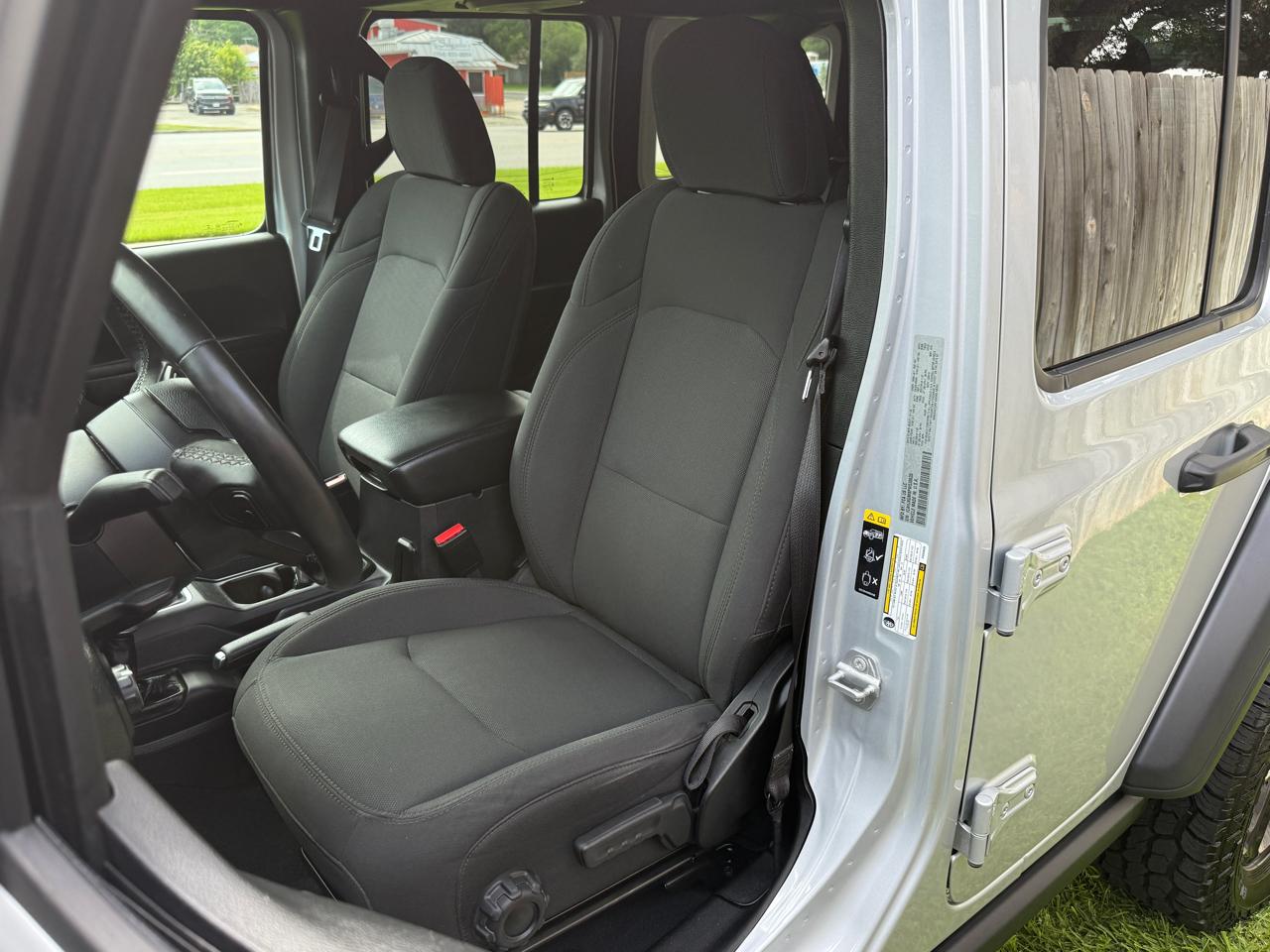 Jeep Wrangler Unlimited Sport Altitude 2023