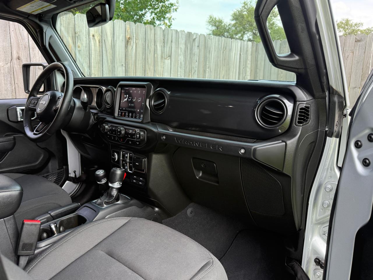 Jeep Wrangler Unlimited Sport Altitude 2023