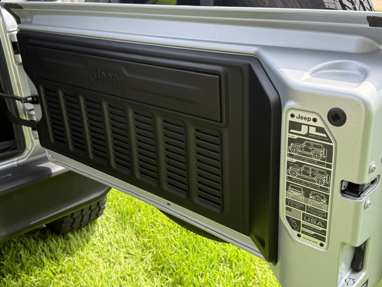 Jeep Wrangler Unlimited Sport Altitude 2023