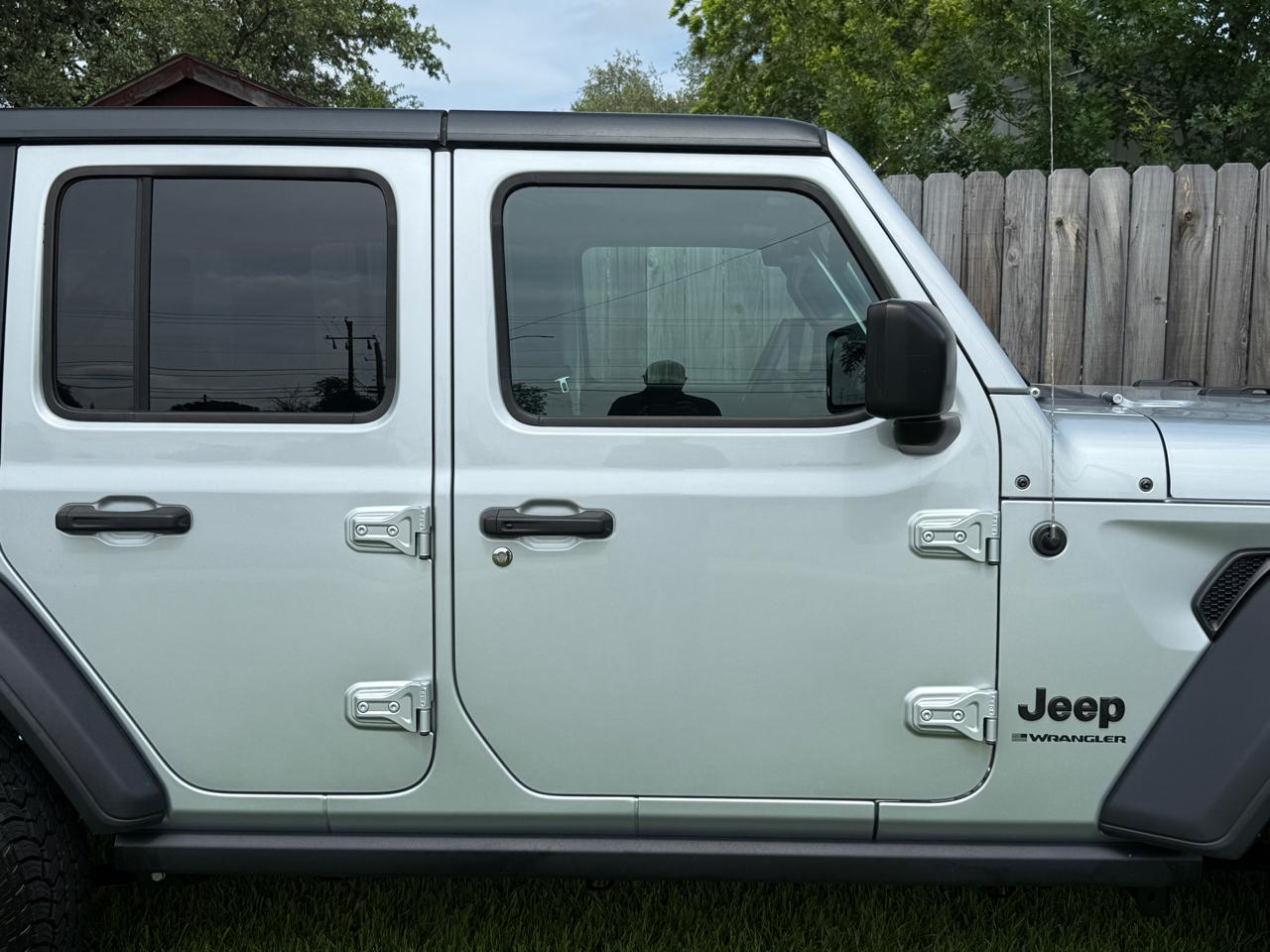 Jeep Wrangler Unlimited Sport Altitude 2023