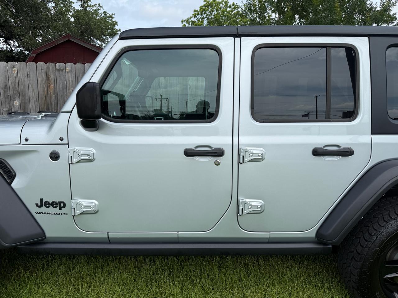 Jeep Wrangler Unlimited Sport Altitude 2023