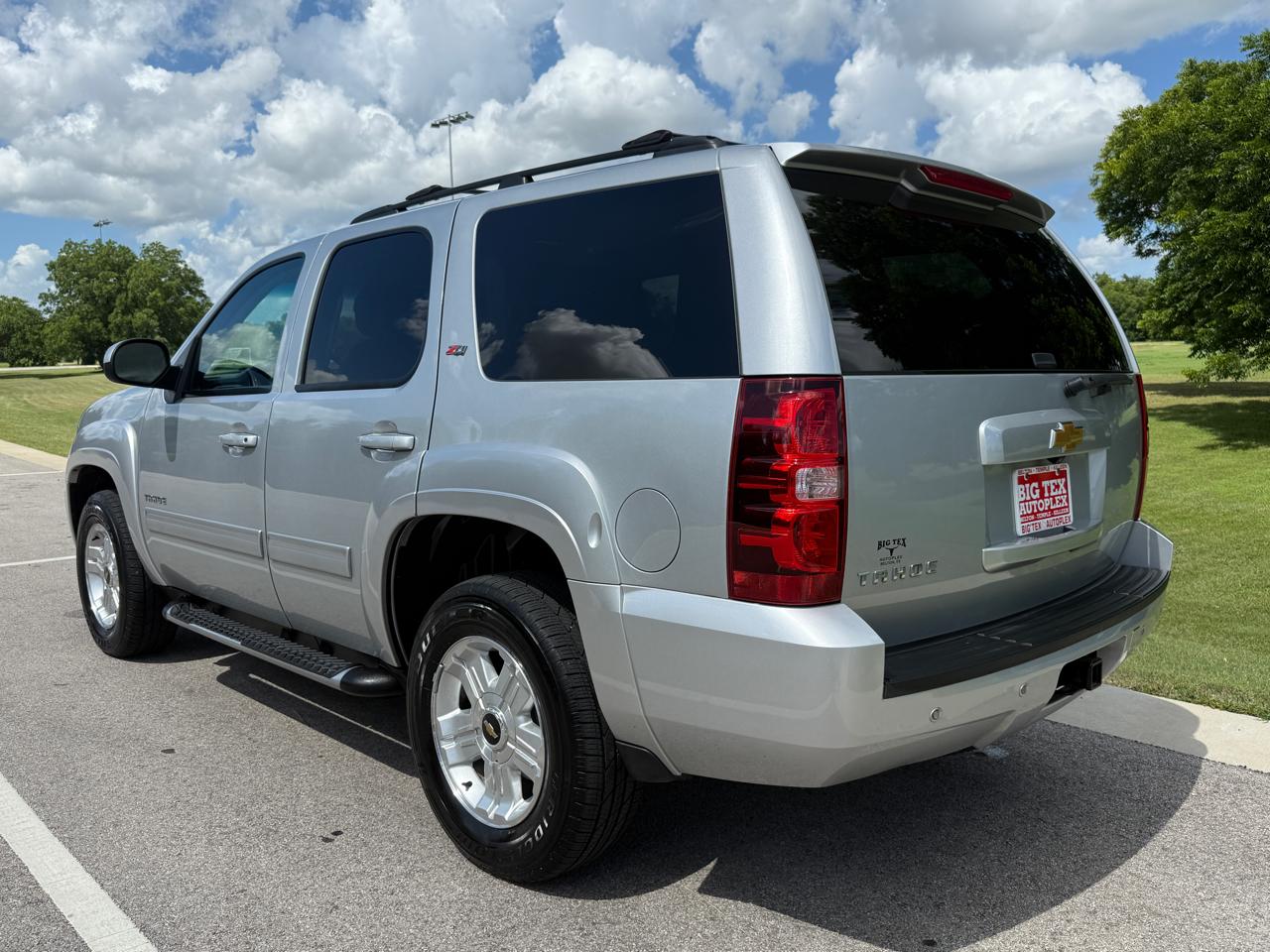 Chevrolet Tahoe  2013