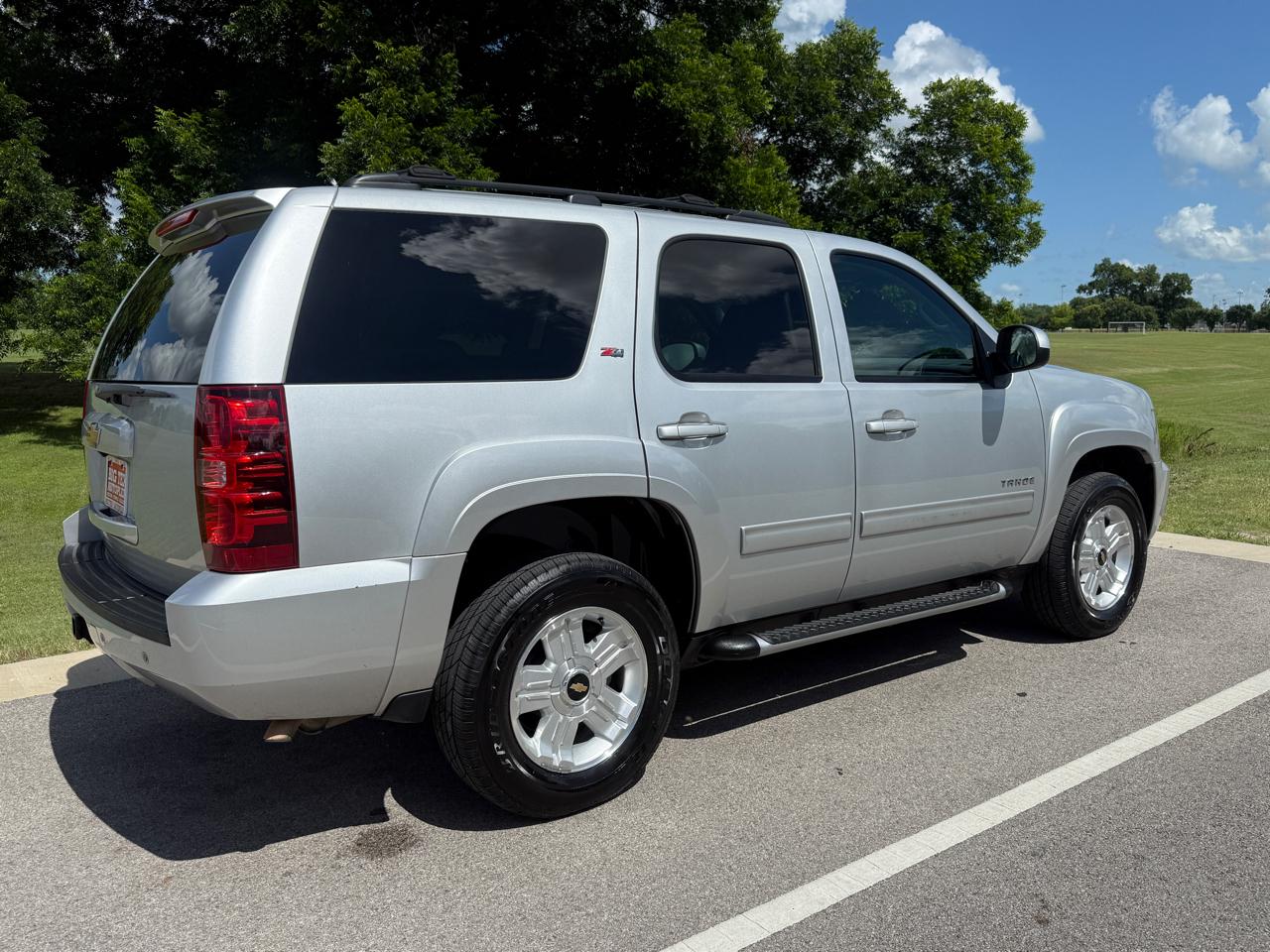 Chevrolet Tahoe  2013