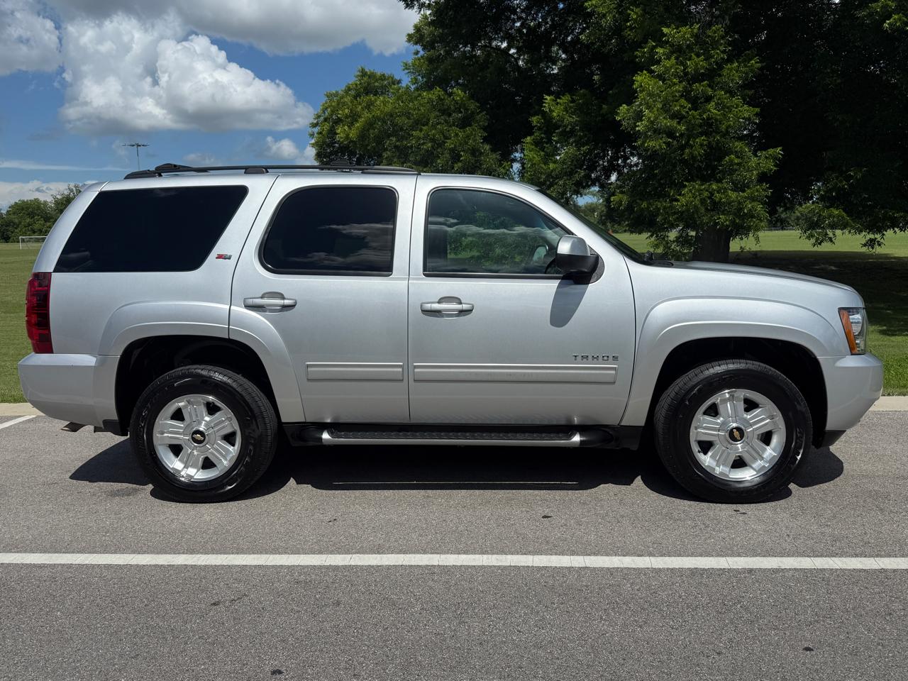 Chevrolet Tahoe  2013