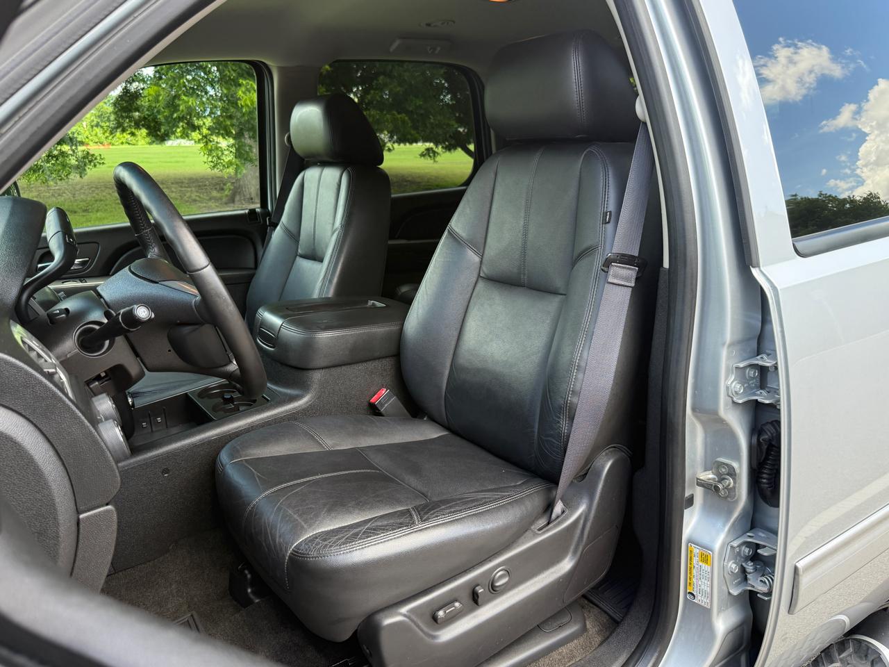 Chevrolet Tahoe  2013