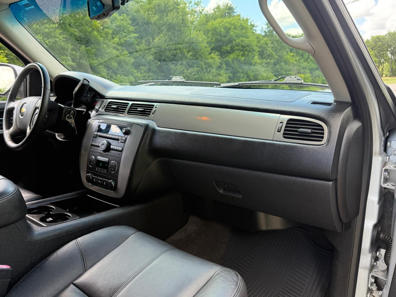 Chevrolet Tahoe  2013