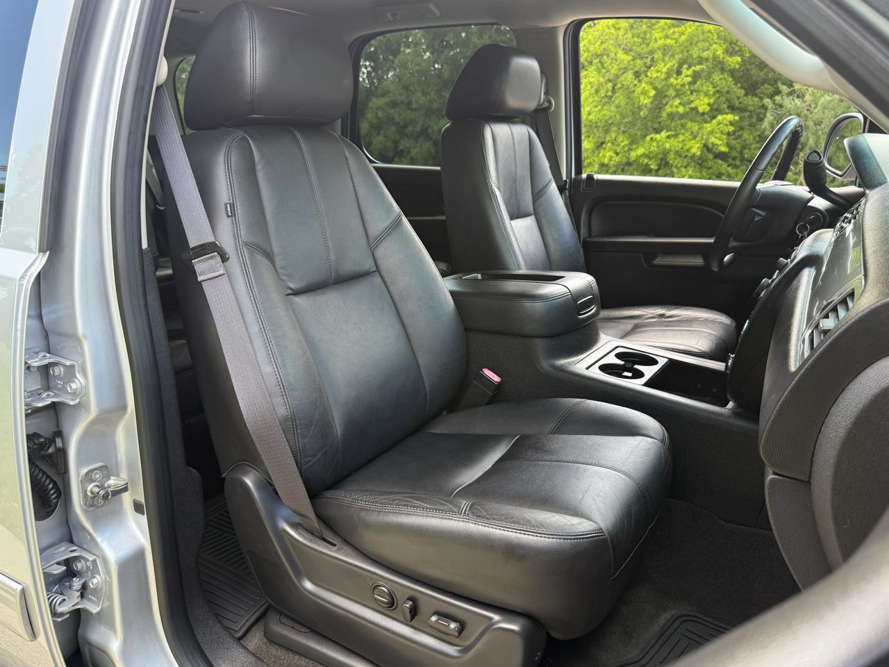 Chevrolet Tahoe  2013
