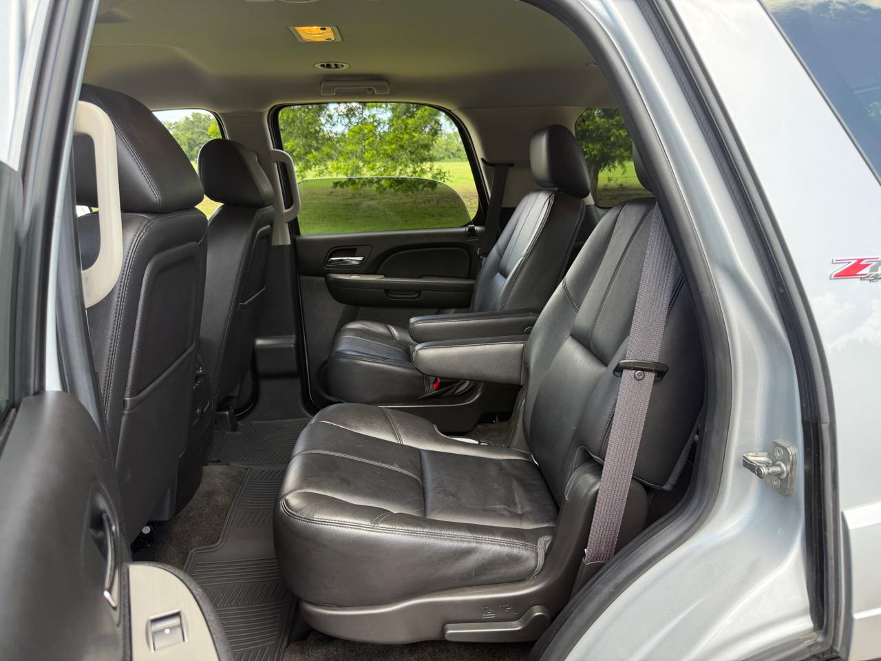 Chevrolet Tahoe  2013