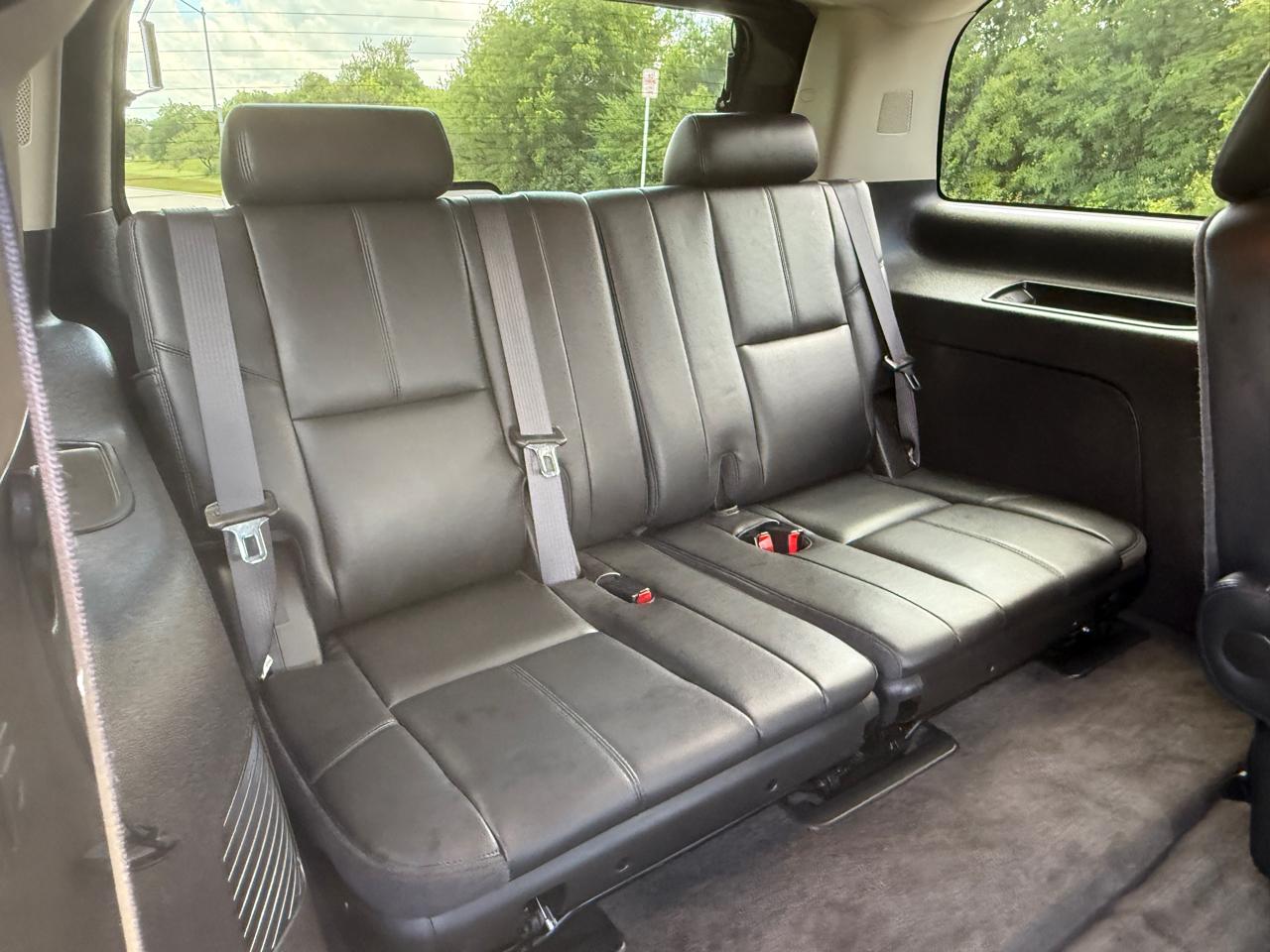 Chevrolet Tahoe  2013