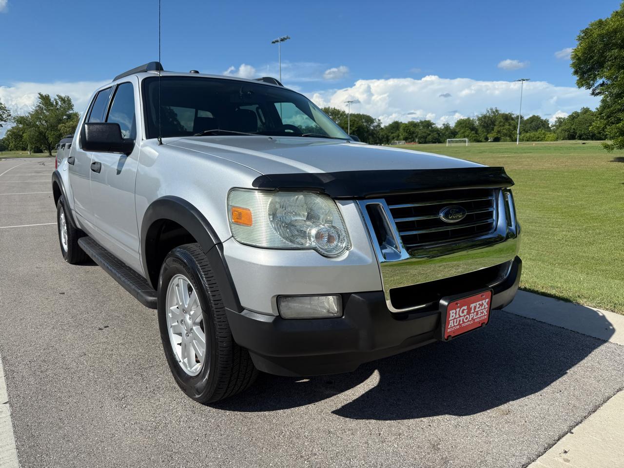 Ford Explorer Sport Trac XLT 4.0L 2WD 2010