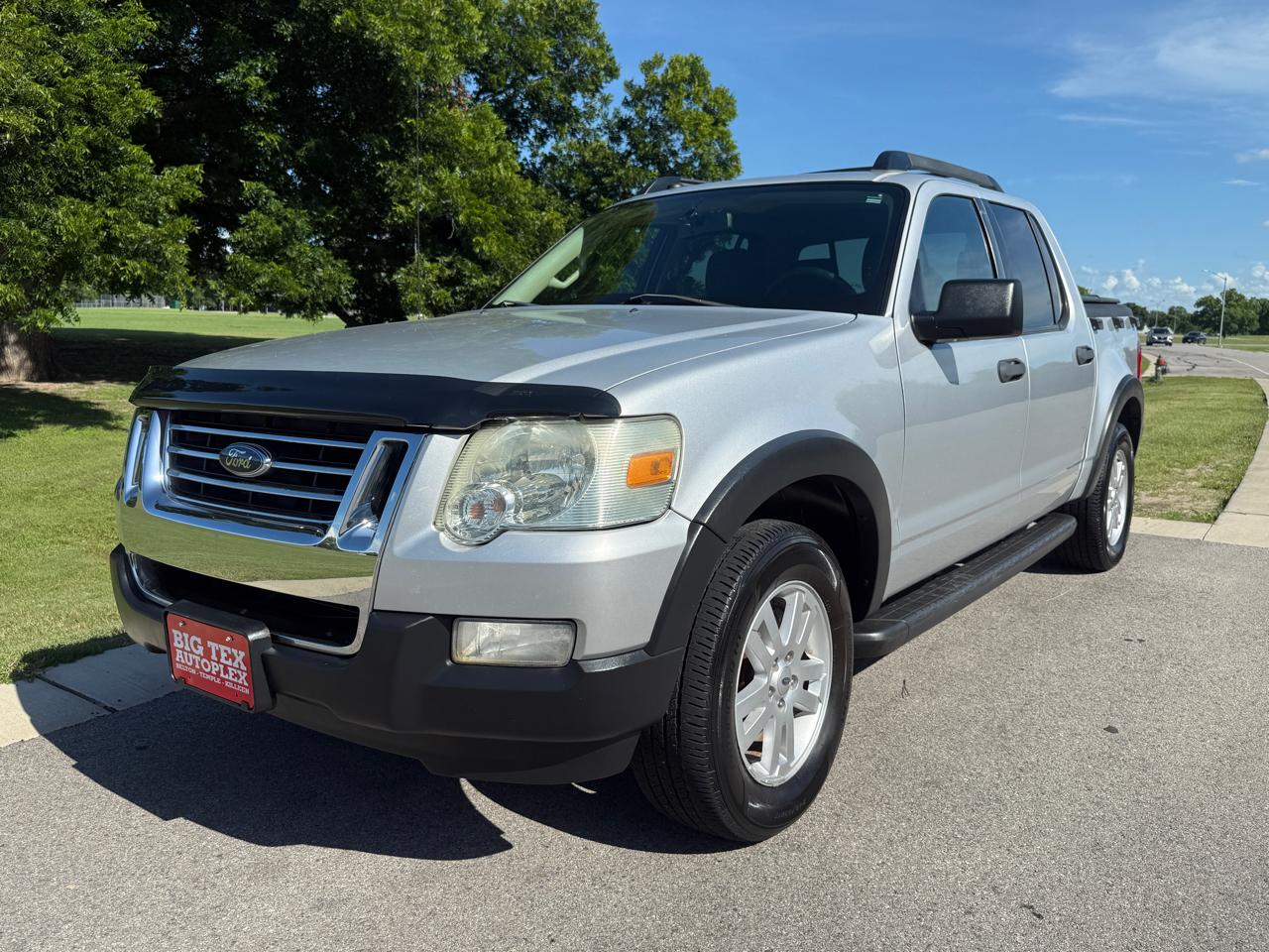Ford Explorer Sport Trac XLT 4.0L 2WD 2010