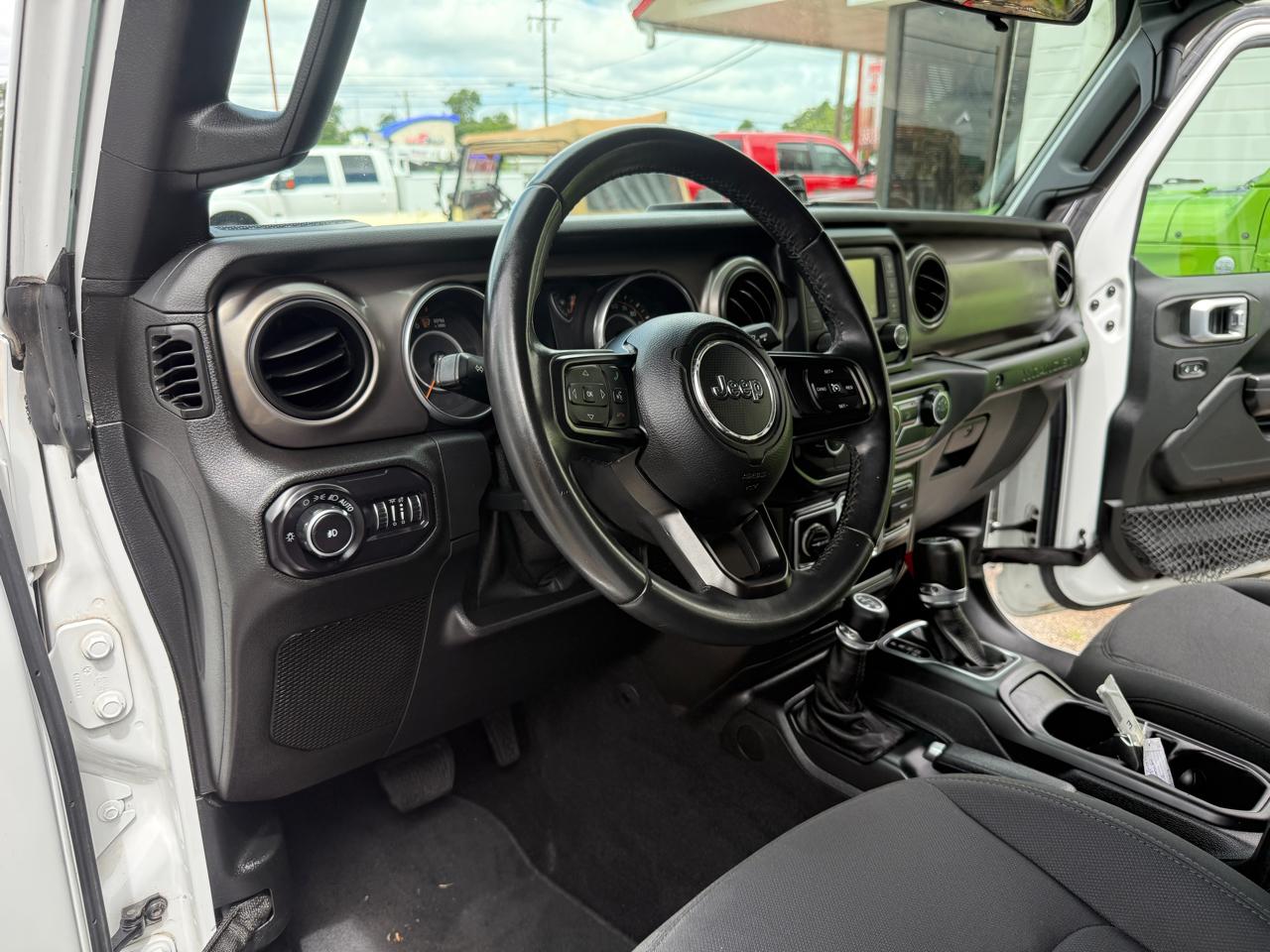 Jeep Wrangler Unlimited Sport 2018
