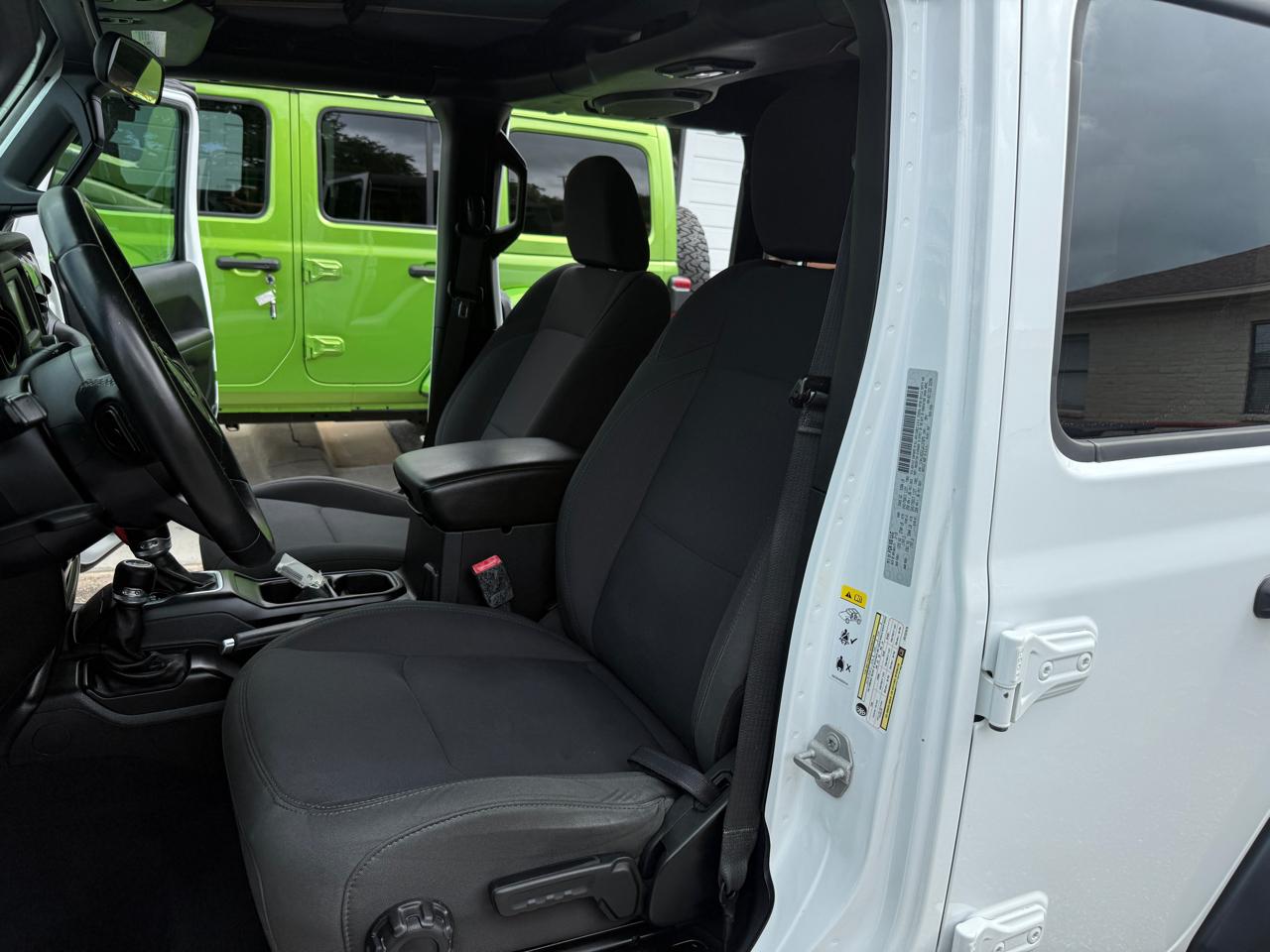 Jeep Wrangler Unlimited Sport 2018