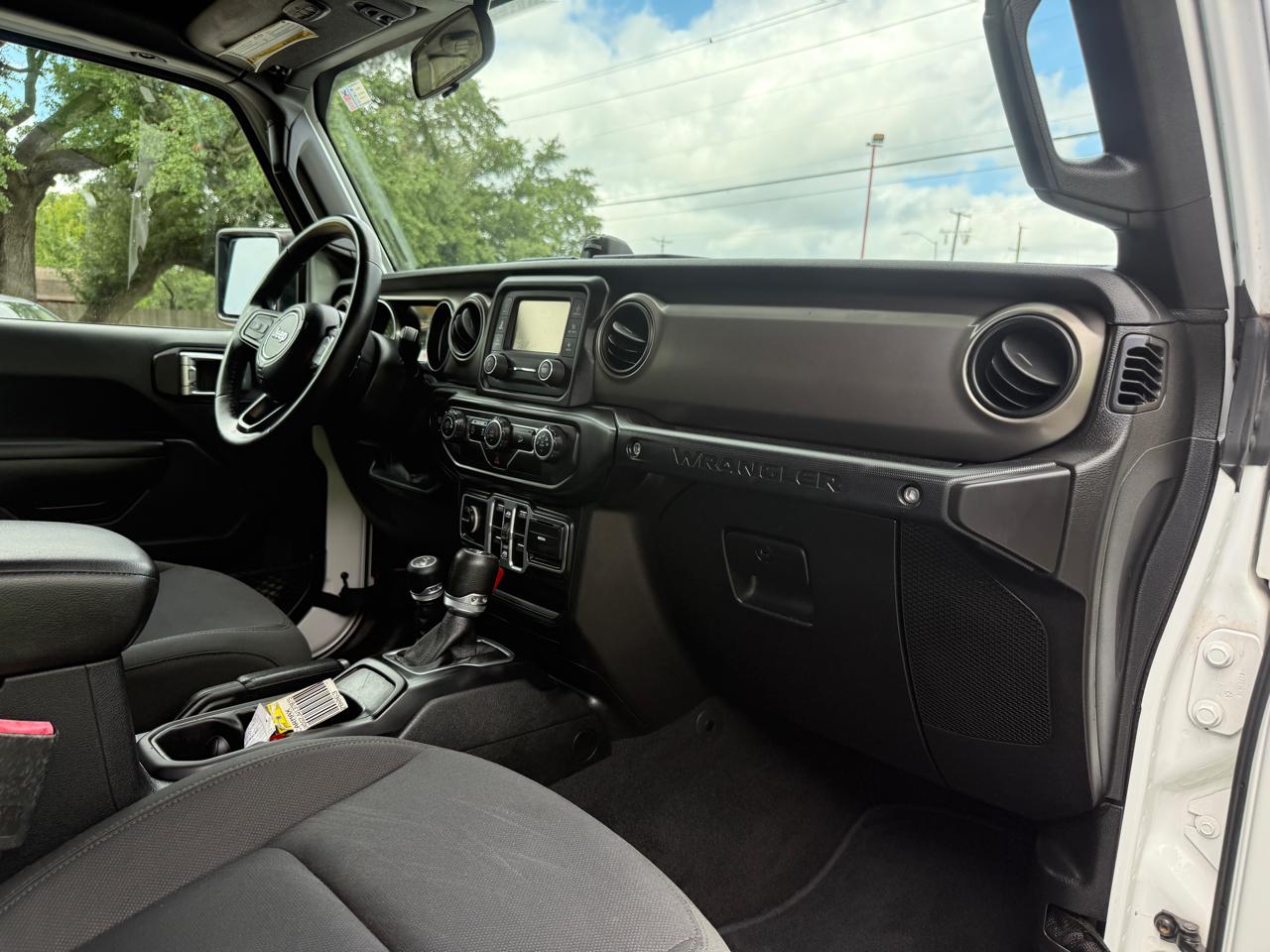 Jeep Wrangler Unlimited Sport 2018