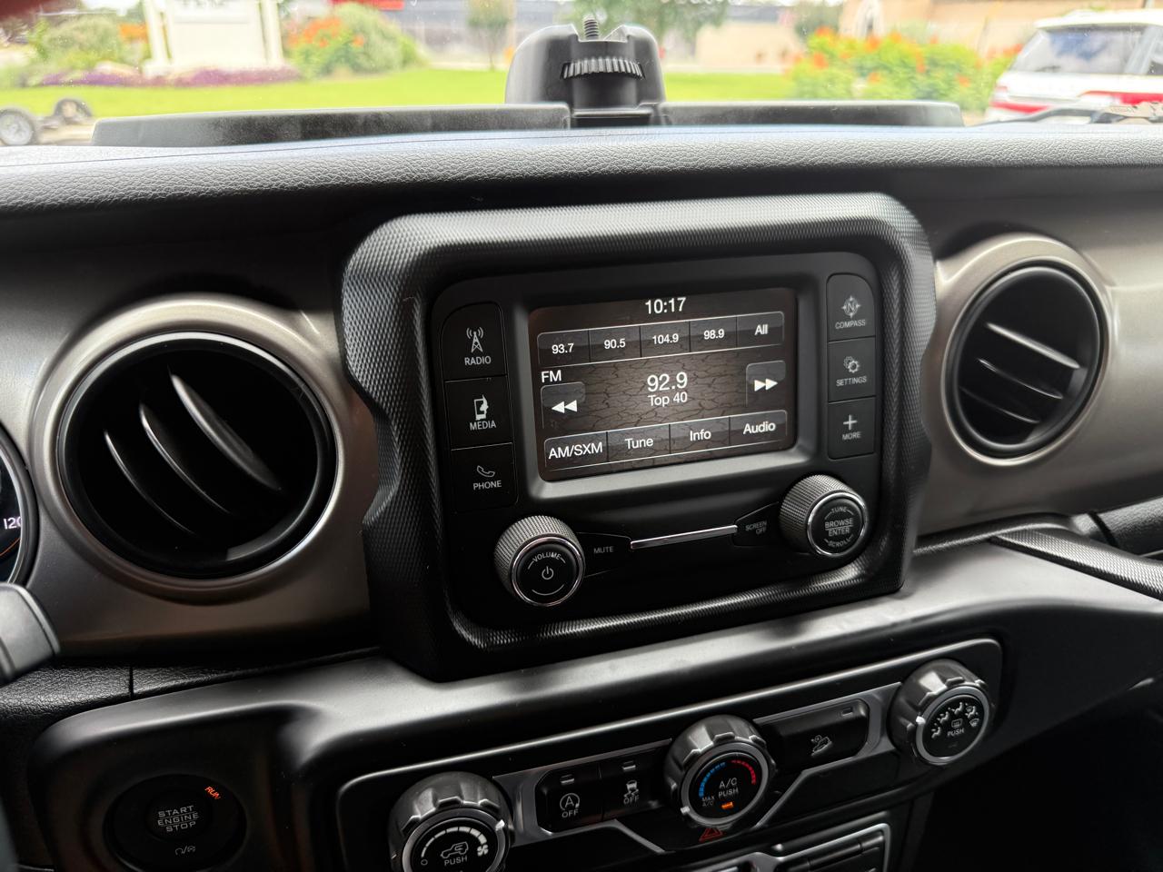 Jeep Wrangler Unlimited Sport 2018