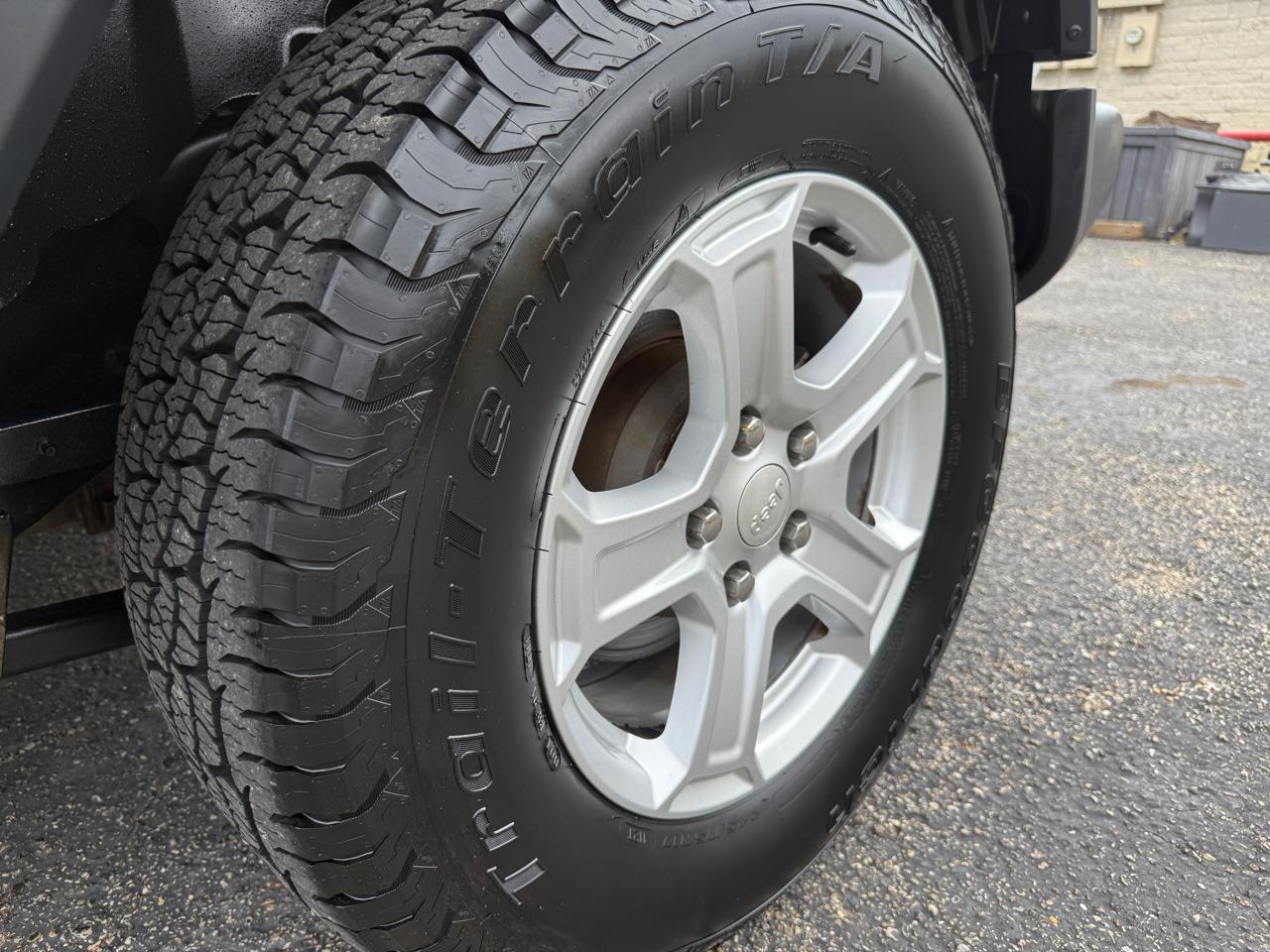 Jeep Wrangler Unlimited Sport 2018