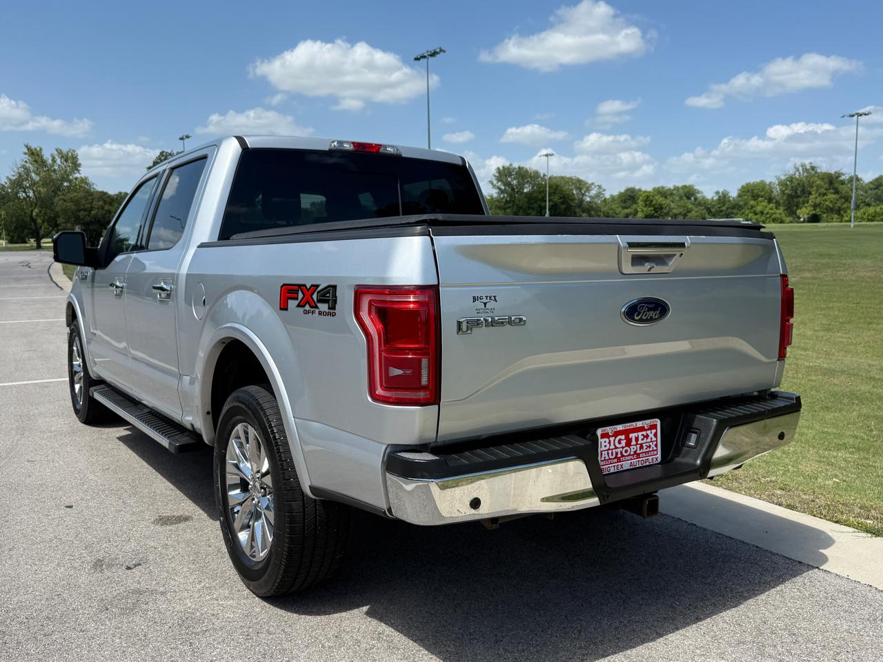 Ford F-150 Lariat SuperCrew 5.5-ft. Bed 4WD 2015