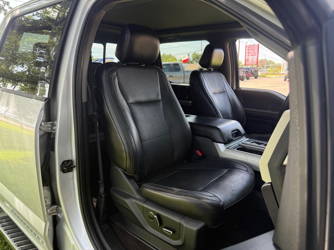 Ford F-150 Lariat SuperCrew 5.5-ft. Bed 4WD 2015