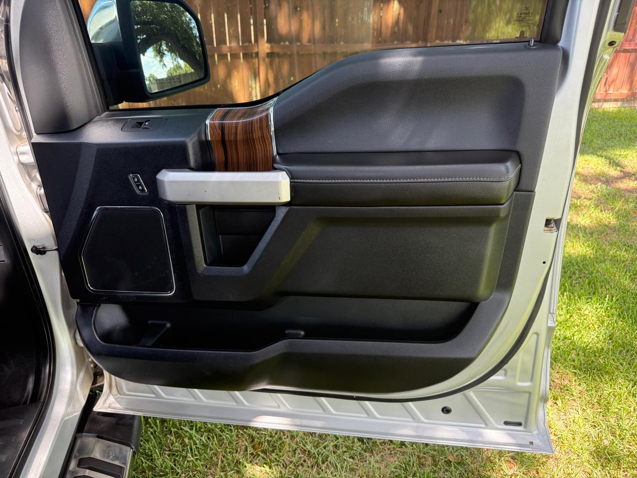Ford F-150 Lariat SuperCrew 5.5-ft. Bed 4WD 2015