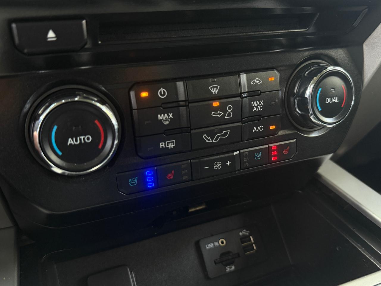 Ford F-150 Lariat SuperCrew 5.5-ft. Bed 4WD 2015