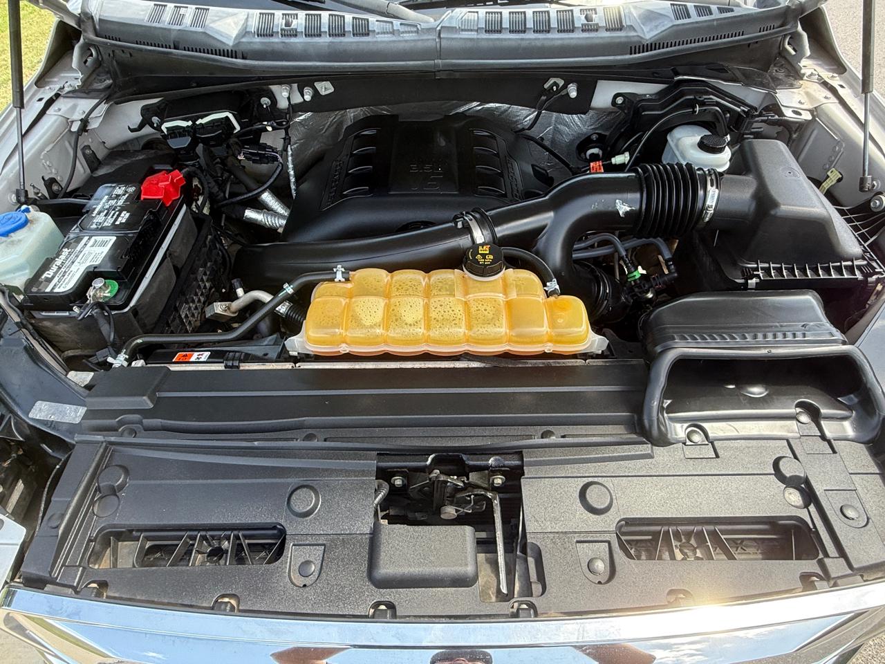 Ford F-150 Lariat SuperCrew 5.5-ft. Bed 4WD 2015