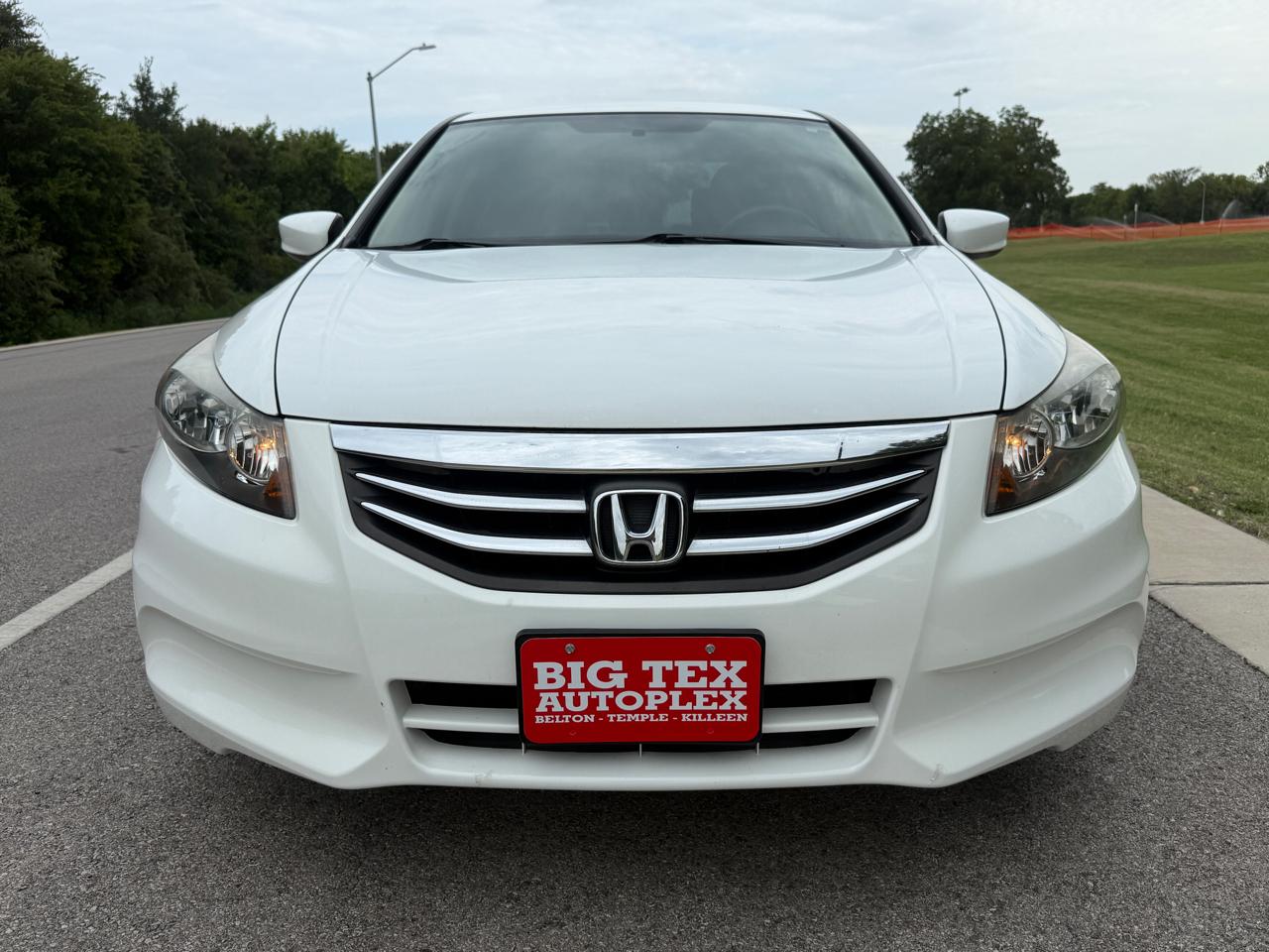 Honda Accord LX sedan AT 2012