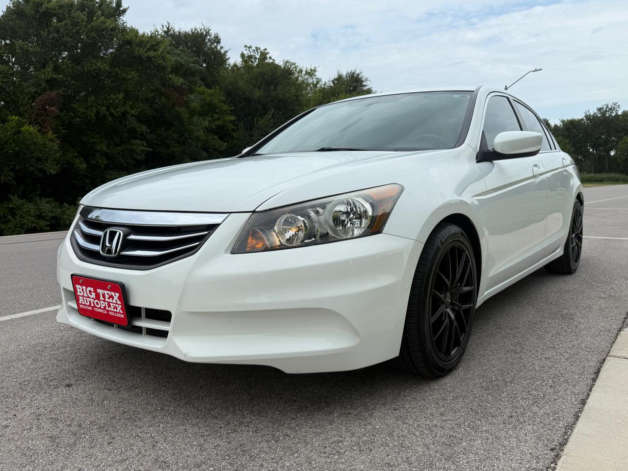 Honda Accord LX sedan AT 2012