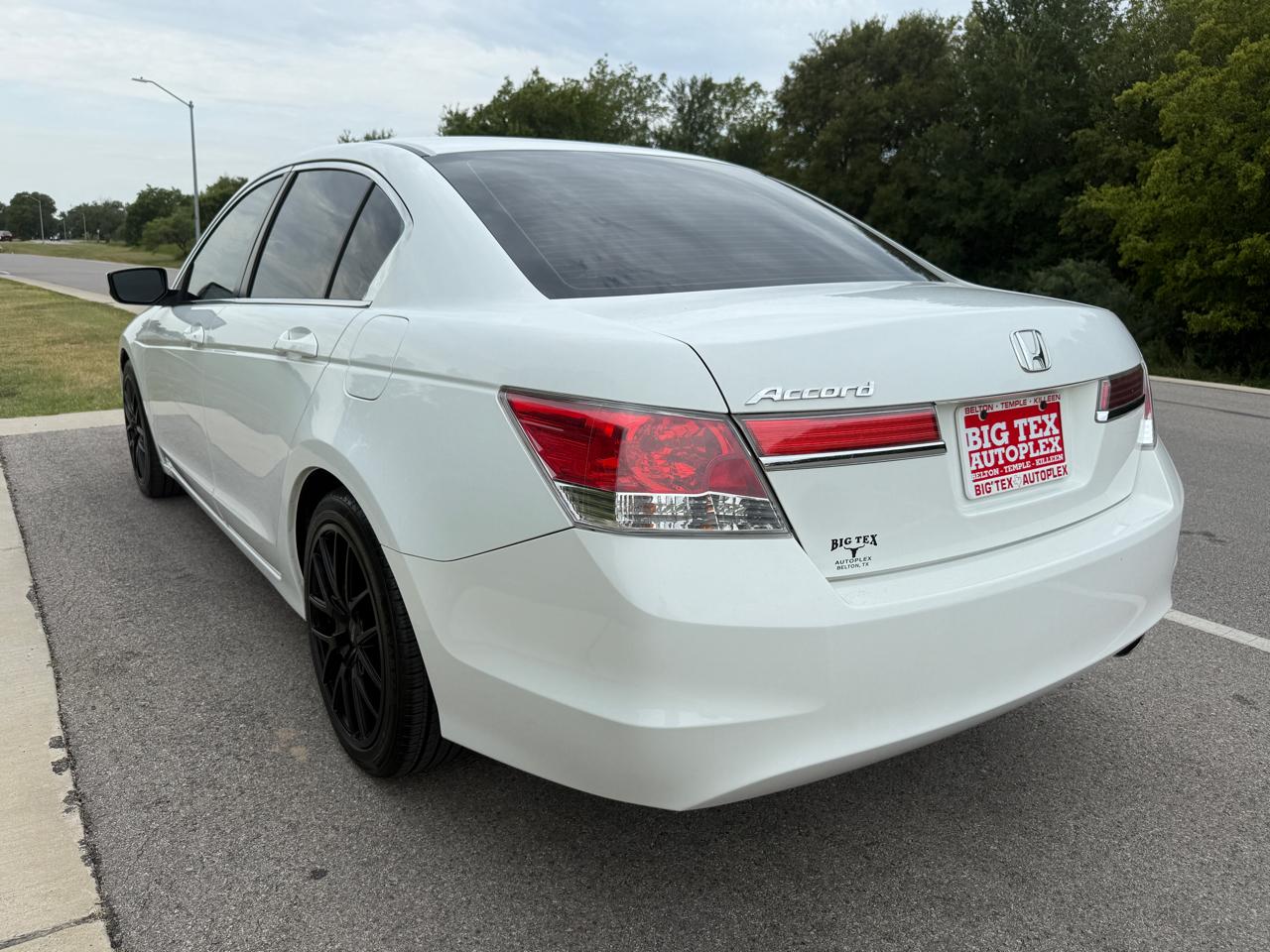Honda Accord LX sedan AT 2012