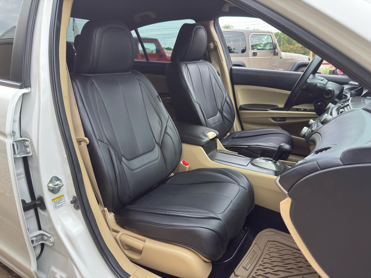 Honda Accord LX sedan AT 2012