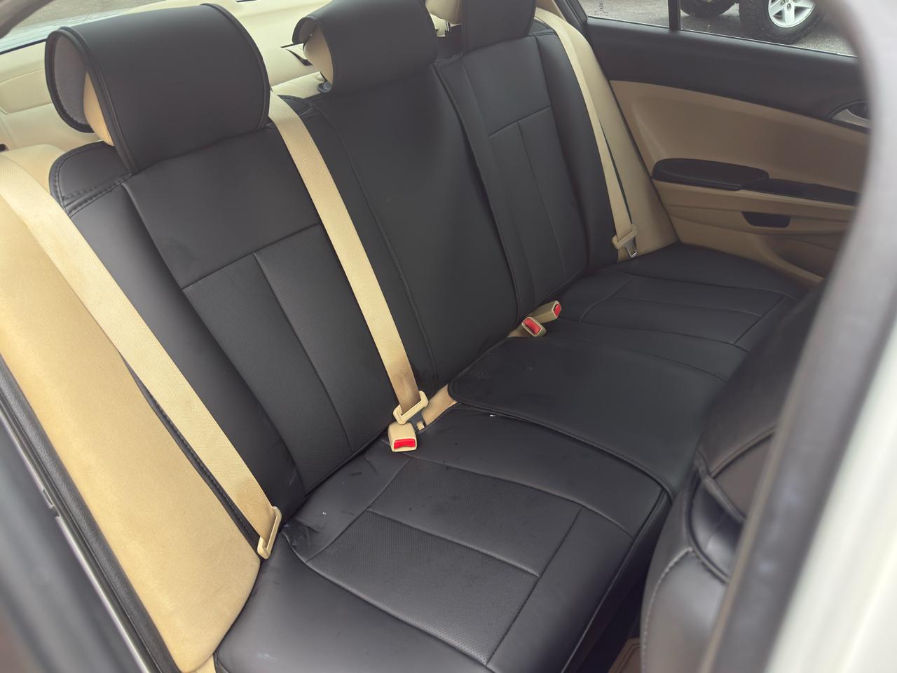 Honda Accord LX sedan AT 2012