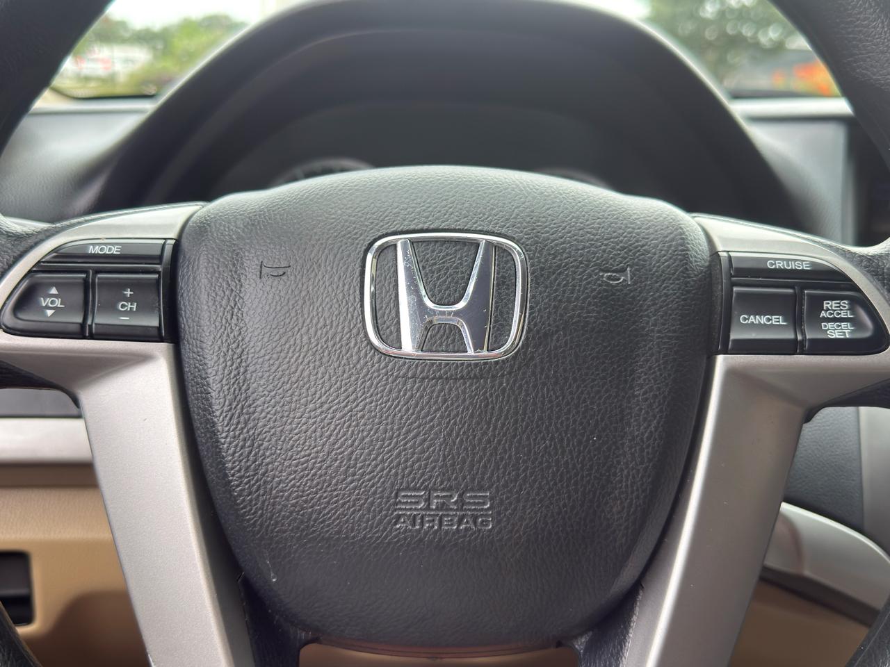 Honda Accord LX sedan AT 2012